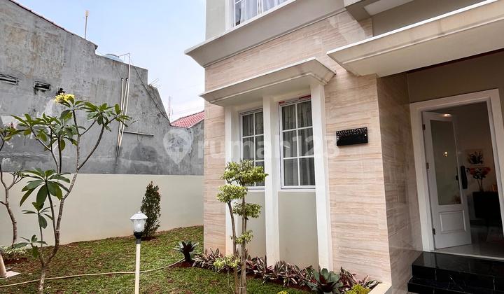 Rumah 2 Lantai Full Bata Merah Bangunan Rumah SHM di Jl. Taman Wijaya Kusuma Iii No. 3C, Cilandak Barat, Cilandak, Kota Jakarta Selatan, Dki Jakarta, Indonesia, 12430, Cilandak
