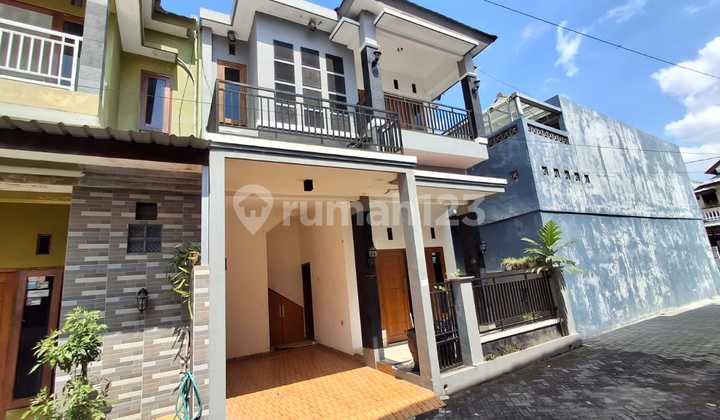 Rumah 2 Lantai Pusat Kota Yogyakarta Semi Furnish 2