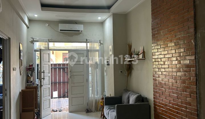 Dijual Cepat Rumah Cantik Dekat Taman Galaxy 2