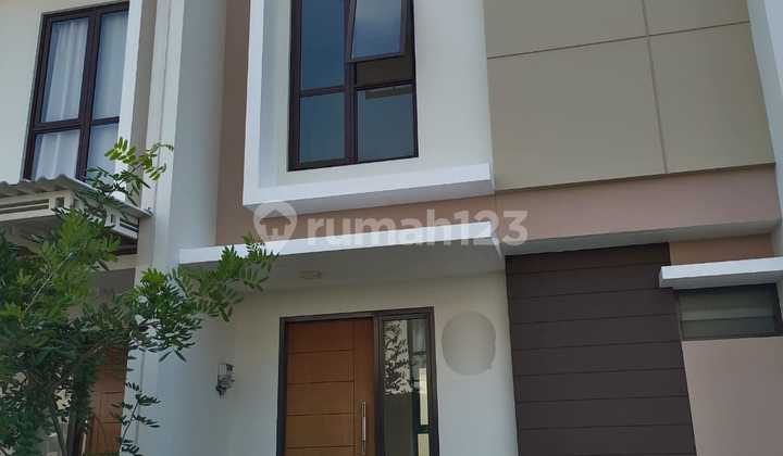 Rumah Cantik Semi Furnished Dijual Di Sumarecon Bekasi 1