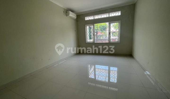 For Rent: Large & Comfortable House in Kemang Pratama 2