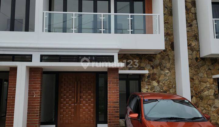 Rumah Nyaman Siap Huni Lokasi Strategis di Villa Ubud Juanda Depok 1