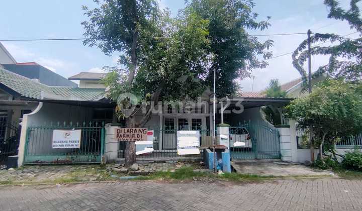 Modern Minimalist Ready-to-Live Rungkut Mapan Tengah House