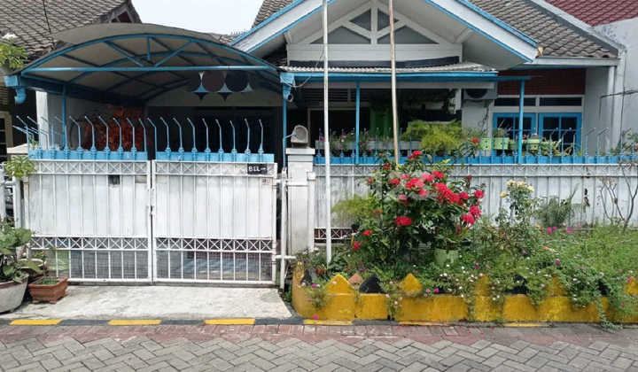 Rumah Rungkut Mapan Siap Huni Modern Minimalis