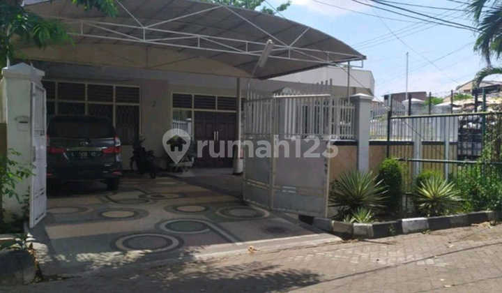 Rumah Kelabat Area Petemon Surabaya Tengah Murah Siap Huni