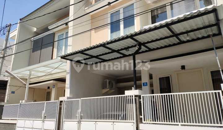 New Mulyosari 1Man House Ready to Live In Modern Minimalist