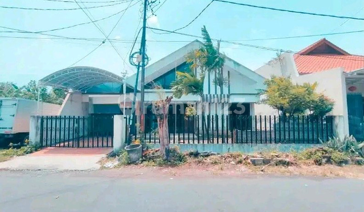 Rumah Dharmahusada Indah Selatan Mewah Rumah Old Money 2