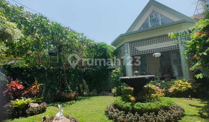 Disewakan Rumah Jalan Trunojoyo surabaya pusat 1