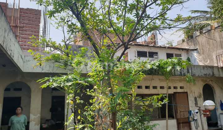 Dijual Murah di Bawah Harga Pasar 1 Lahan Tanah Beserta Rumah Tua Dijual Murah di Bawah Harga Pasar 1 Lahan Tanah Beserta Rumah Tua