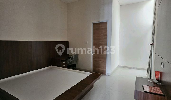 Dijual Rumah 2,5 Lantai Siap Huni Di Alam Sutera 2