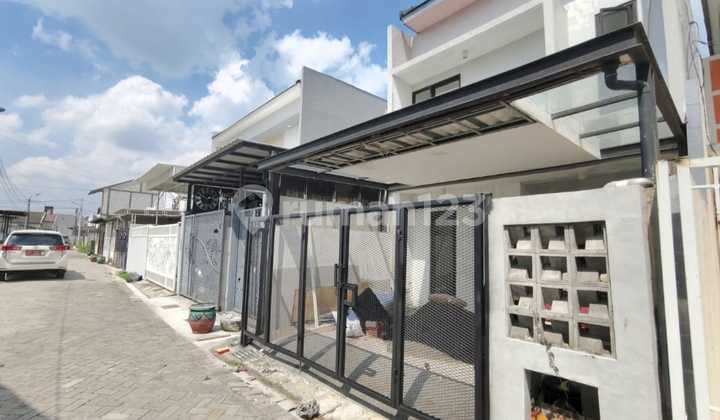 Gununganyar House Surabaya