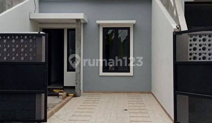 New House Just 800M-Strategic in East Surabaya 2