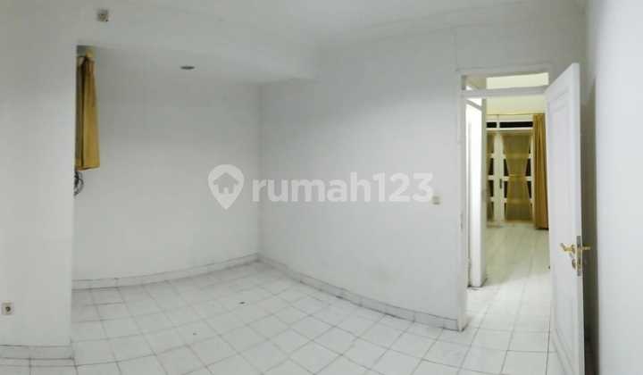 Rumah 2 Lantai Dalam Cluster Kota Wisata 2