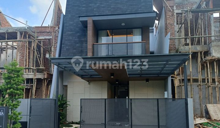 Rumah Cantik Desain Elegant Dengan View Danau Yg Asri Di Bukit Golf Riverside Rumah Cantik Desain Elegant Dengan View Danau Yg Asri Di Bukit Golf Riverside