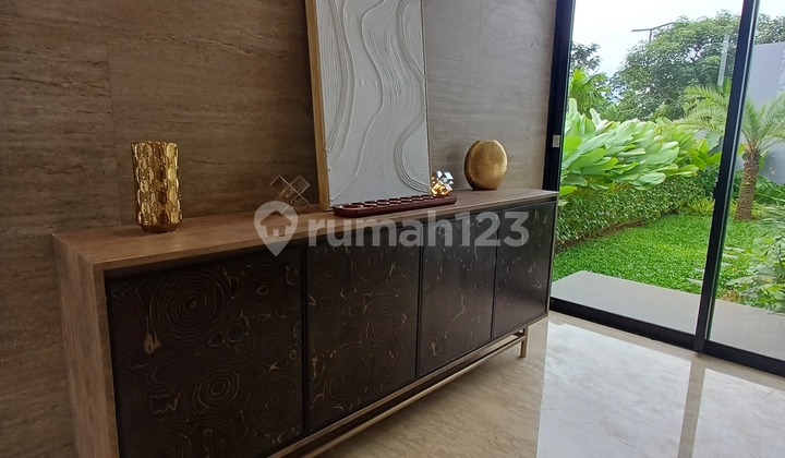Luxury House In The Elite Golf Course Area Of Emeralda Cimanggis 2