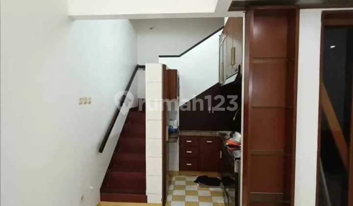 Newly Renovated Ready-to-Occupy House in Raffles Hill Cibubur, 2 Floors 2