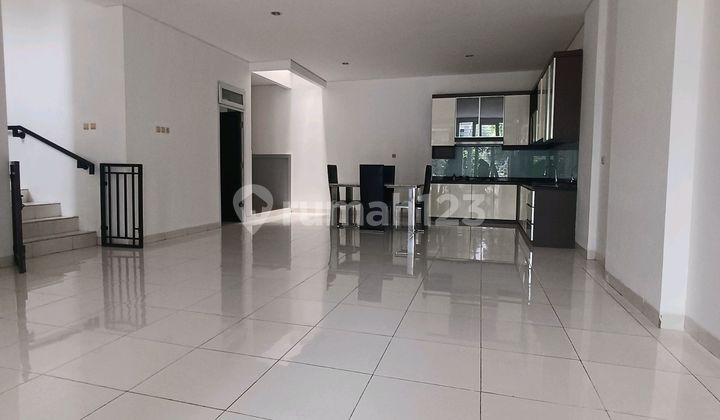 Rumah Dijual Dalam Cluster Citragran Cibubur Dekat LRT Harjamukti