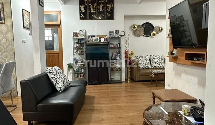 Dijual Rumah 2,5 Lantai Hoek Cantik di Permata Puri Cimanggis 2