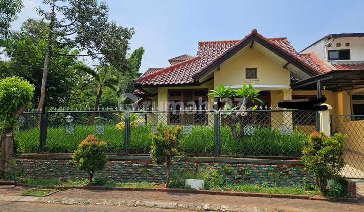 Dijual Rumah Harga NJOP Jual Cepat Hoek di Raffles Hill