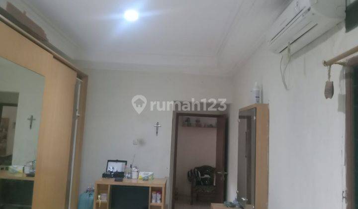 kamar tidur dijual rumah hoek siap huni