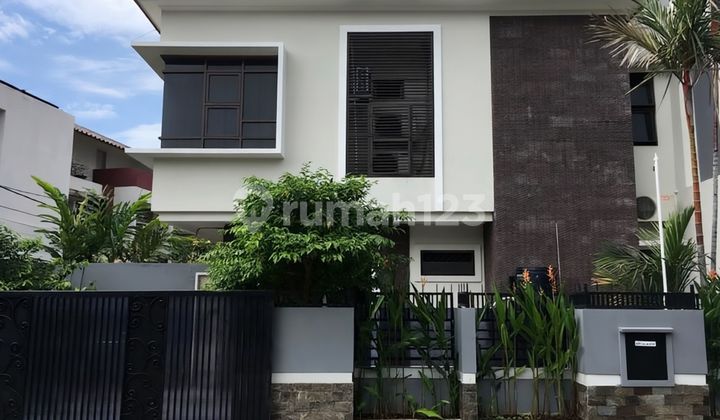 Mesti Gercep !!! Rumah Akses 2 Mobil di Tebet Barat
