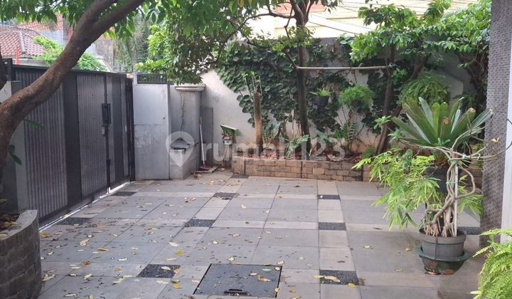 Must Be Quick!!! House with Access for 2 Cars in West Tebet 2