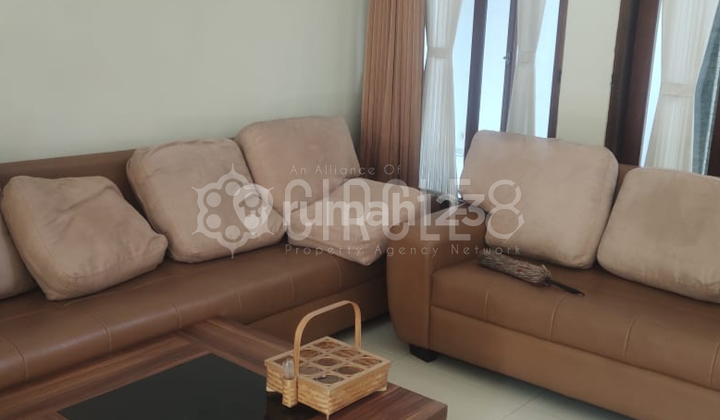 Rumah Mewah Nyaman di Buah Batu Regency Bandung Kota Rumah Mewah Nyaman di Buah Batu Regency Bandung Kota