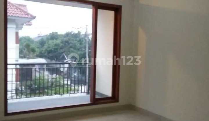 Dijual Bagus Rumah di Situsari Bandung Kota