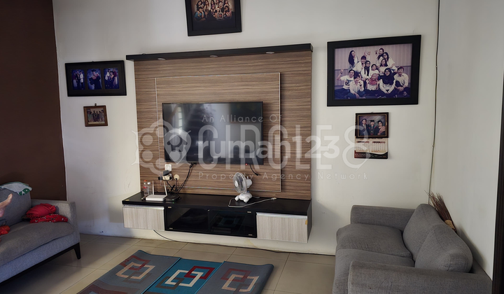 Ready to Share with Family.. House in Kopo Permai 1 Bandung