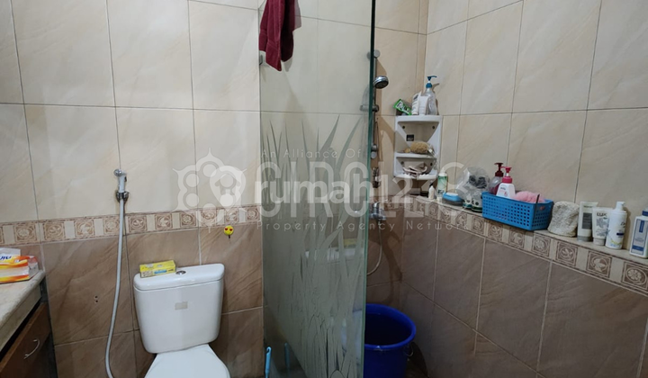 Awesome Semi-Furnished House in Dian Permai Raya, Bandung 2