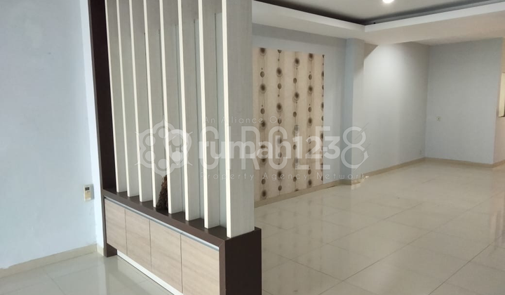 Josss Strategic Shop House in Cikawao Lengkong Bandung