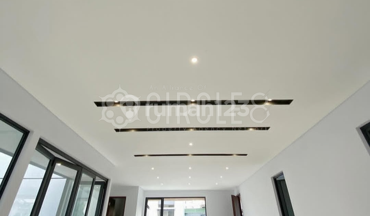 Rumah Baru 3 Lantai Cocok Untuk Family Di Setraduta Rumah Baru 3 Lantai Cocok Untuk Family Di Setraduta