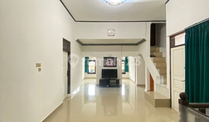 Rumah Mewah 3 Lantai Siap Huni Didaerah Lembang, Bandung