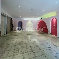 Wow! 4-Storey Shop House at a Great Price in the Soekarno Hatta Area, Bandung 2