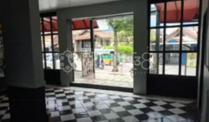 WOW! Spacious Commercial Space in the Main Road Area of Cikutra, Bandung