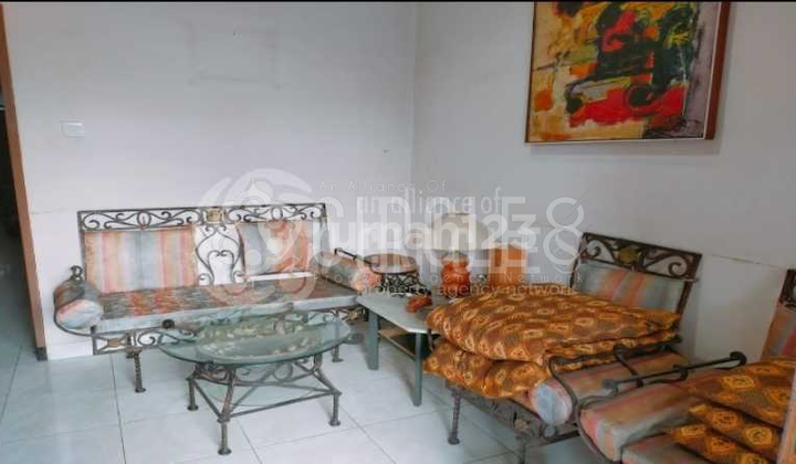 Cool House Suitable for Family in the Singgasana Area of Bandung Cool House Suitable for Family in the Singgasana Area of Bandung