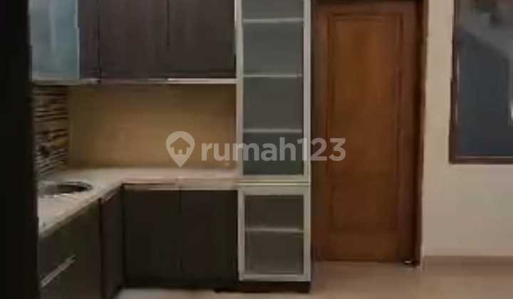 Wow! Rumah Family Vibes Siap Huni di Setraduta Bandung Wow! Rumah Family Vibes Siap Huni di Setraduta Bandung