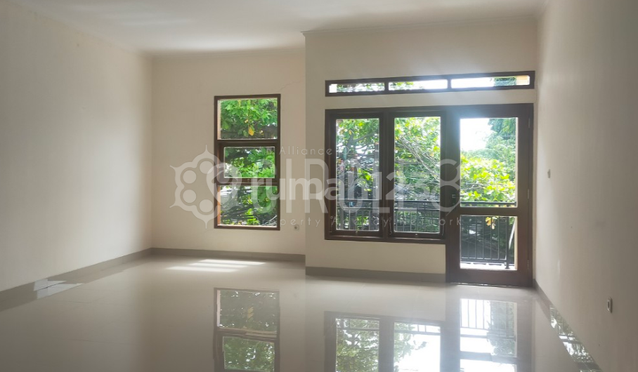 Ruko Siap Huni Cocok untuk Office atau Toko Di Cisaranten Kulon Ruko Siap Huni Cocok untuk Office atau Toko Di Cisaranten Kulon