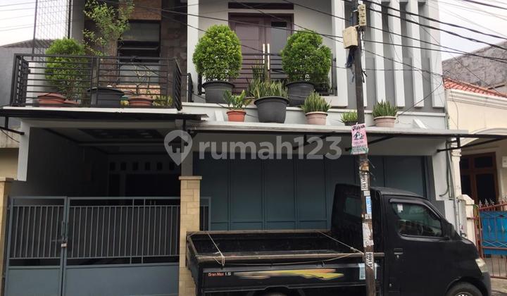 Dijual Rumah Furnished 2 Lantai di Ciledug Tangerang, SHM, Harga Menarik Bisa Nego Sampai Jadi! 2