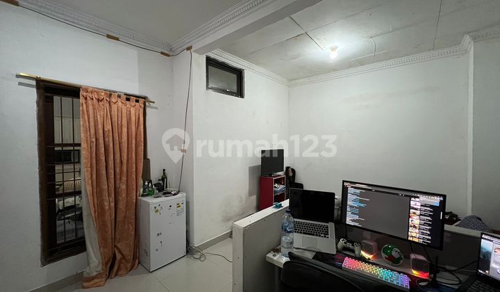 Dijual Rumah Kost Di Bendungan Hilir Jak Pus, 3.lt SHM Dijual Rumah Kost Di Bendungan Hilir Jak Pus, 3.lt SHM