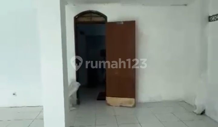 For Rent Shop House in North Kuta Area, Strategic Location 2