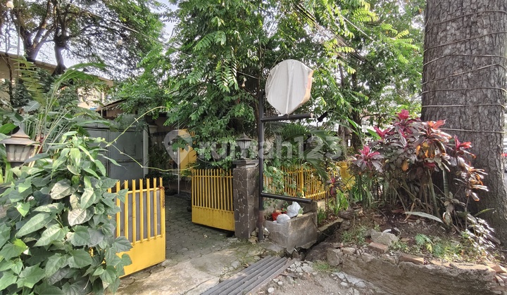 Rumah Luas Hitung Tanah Strategis Dekat Istana Plaza Bandung Rumah Luas Hitung Tanah Strategis Dekat Istana Plaza Bandung