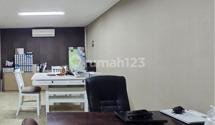 3-Storey East-Facing Ruko with SHM at Setrasari Mall Bandung Near Toll Road 3-Storey East-Facing Ruko with SHM at Setrasari Mall Bandung Near Toll Road