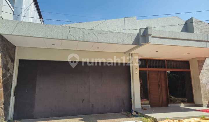 Rumah Elit Besar Siap Huni Bagus di Setra Sari Setra Duta Bandung Rumah Elit Besar Siap Huni Bagus di Setra Sari Setra Duta Bandung