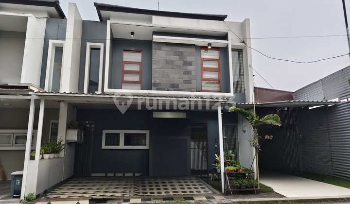 Rumah Bagus 2 Lantai Siap Huni di Komplek Sukahaji Bandung