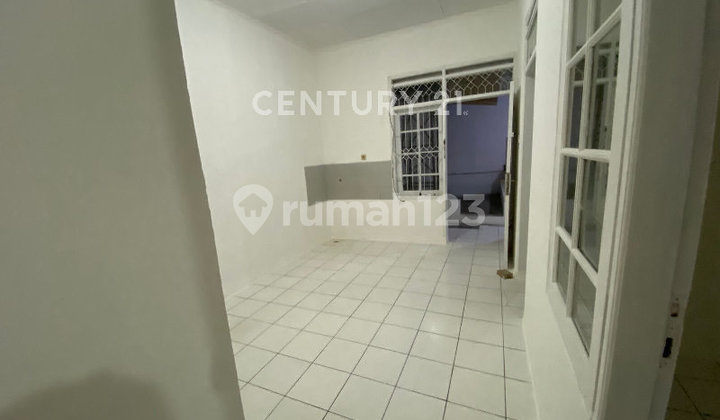 Ready-to-Occupy Flood-Free House in Taman Kopo Indah 2, Bandung 2