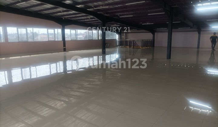 Kantor Gudang Strategis di Jendral Amir Machmud