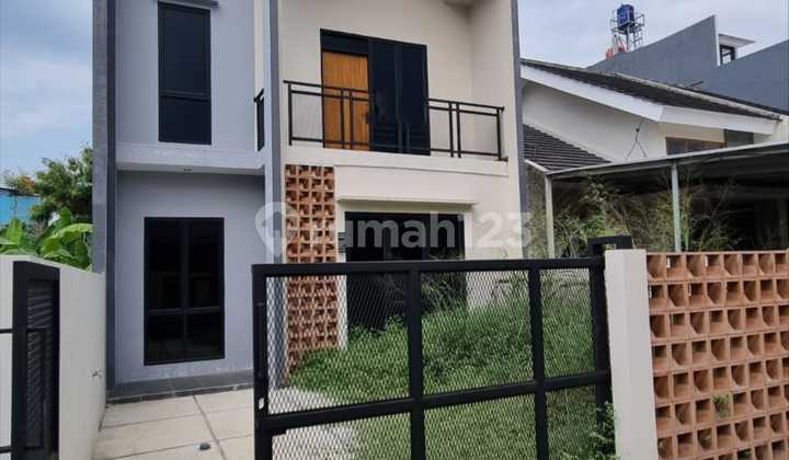 Rumah Bagus Baru 2 Lantai Siap Huni Turun Harga Arcamanik Bandung Rumah Bagus Baru 2 Lantai Siap Huni Turun Harga Arcamanik Bandung