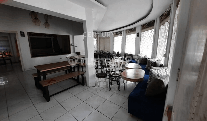 Rumah dan Ruang Usaha Strategis di Mainroad Riau Bandung Kota