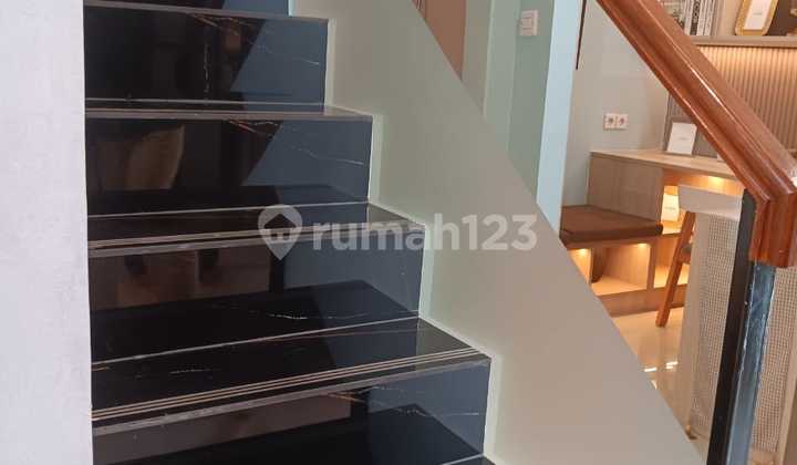RUMAH MODERN 2 LANTAI KONSEP JAPANESE DP 0% HARGA 700 JT-AN DI CIKARUT 2